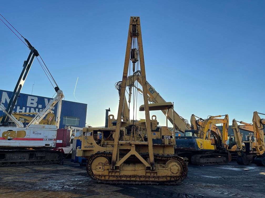 CAT 572 G - Pipe layer: picture 2 CAT 572 G - Pipe layer: picture 2