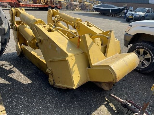 CAT D 8 R Ripper - Ripper for Construction machinery: picture 3 CAT D 8 R Ripper - Ripper for Construction machinery: picture 3