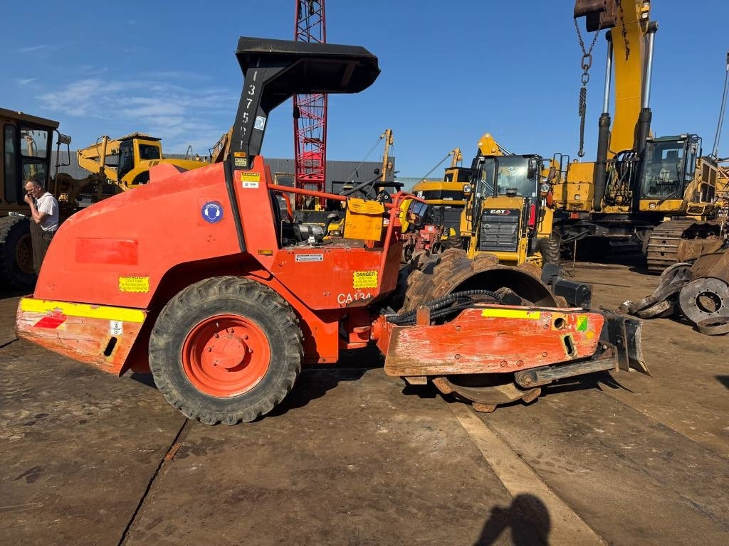 Combination roller Dynapac CA 134 PD: picture 6