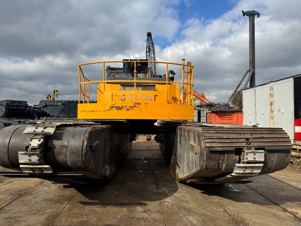 Hyundai Robex 140 LC-7 A BIGFLOAT AMPHIBIOUS EXCAVATOR - Amphibious excavator: picture 4 Hyundai Robex 140 LC-7 A BIGFLOAT AMPHIBIOUS EXCAVATOR - Amphibious excavator: picture 4