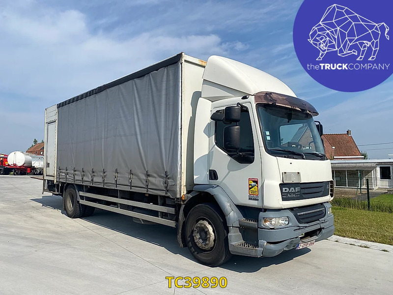 Curtainsider truck DAF LF 55 220: picture 15
