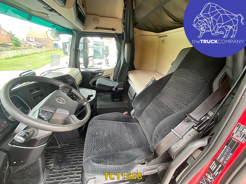 Curtainsider truck Mercedes-Benz Actros 2648: picture 6