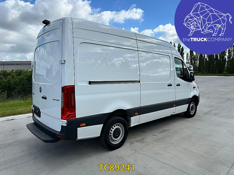 Mercedes-Benz Sprinter 317 CDI L2H2 - Panel van: picture 3 Mercedes-Benz Sprinter 317 CDI L2H2 - Panel van: picture 3