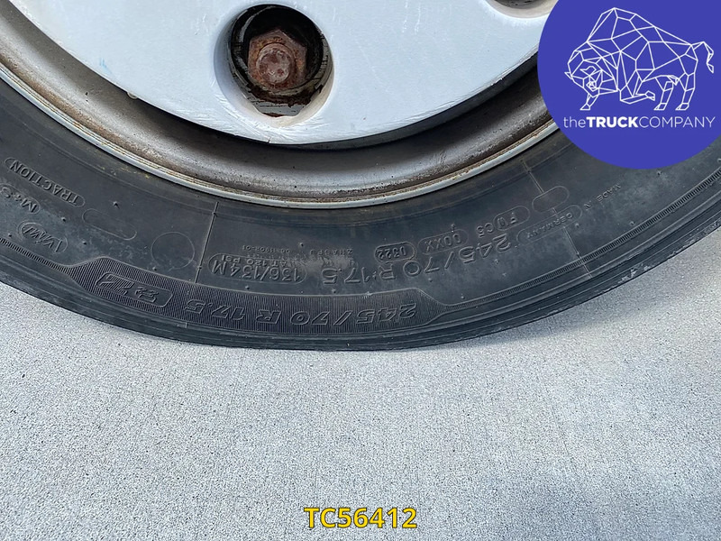 Renault D 240 - Refrigerator truck: picture 3 Renault D 240 - Refrigerator truck: picture 3