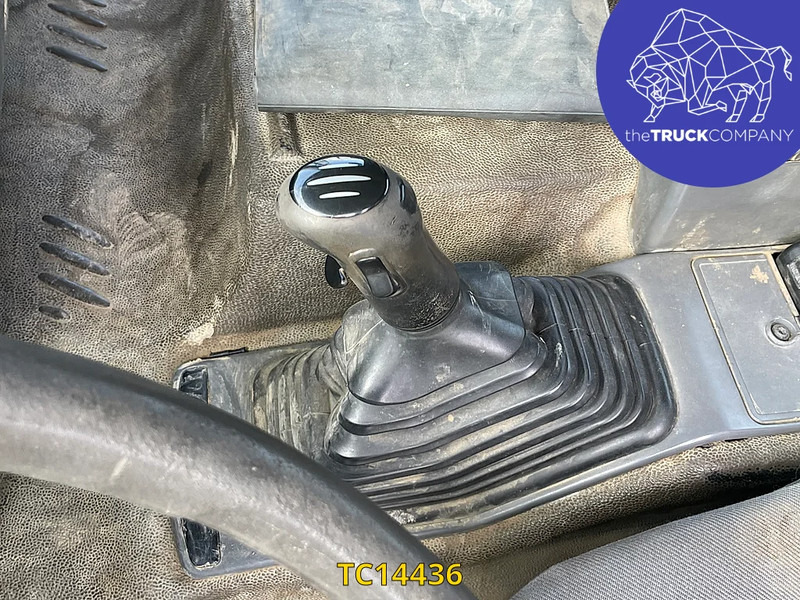 Renault Kerax 370 - Container transporter/ Swap body truck: picture 4 Renault Kerax 370 - Container transporter/ Swap body truck: picture 4