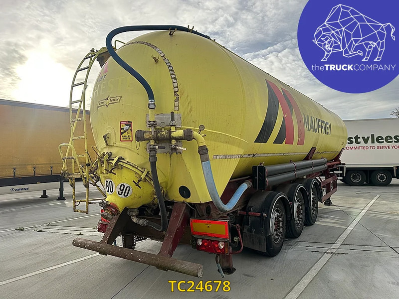 Tank semi-trailer SPITZER 59000: picture 16