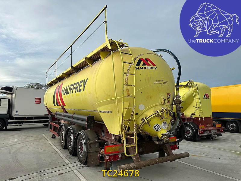 Tank semi-trailer SPITZER 59000: picture 18