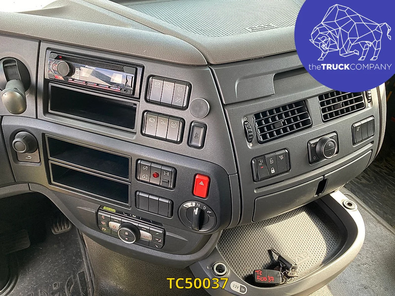 Tractor unit DAF XF 480: picture 6