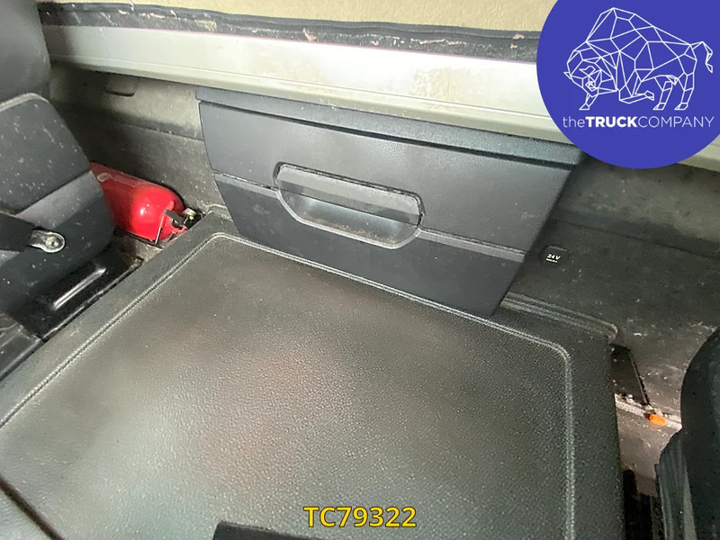 Tractor unit Mercedes-Benz Actros 1842: picture 6