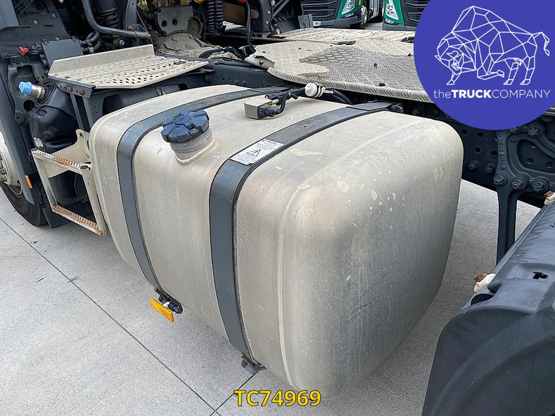 Tractor unit Mercedes-Benz Arocs 1943: picture 12