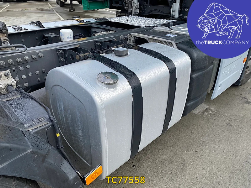 Tractor unit Volvo FH 500: picture 15