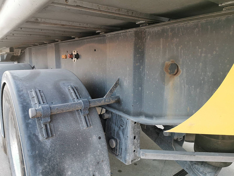 Tipper semi-trailer Carnehl 26M3 THERMOMULDE ISOLATED ALCOA'S: picture 8