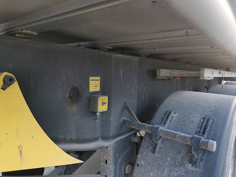 Tipper semi-trailer Carnehl 26M3 THERMOMULDE ISOLATED ALCOA'S: picture 9