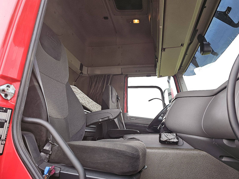 Curtainsider truck DAF CF 290 19T SPACECAB LIFT: picture 7