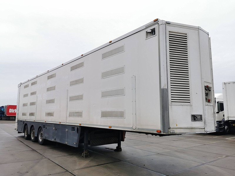 HMF 3 DECKS LIVE ANIMALS LIFTING ROOF - Livestock semi-trailer: picture 3 HMF 3 DECKS LIVE ANIMALS LIFTING ROOF - Livestock semi-trailer: picture 3