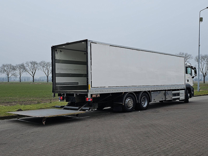 MAN 26.420 TGS 6X2-4 BL 2.5T LIFT - Box truck: picture 3 MAN 26.420 TGS 6X2-4 BL 2.5T LIFT - Box truck: picture 3