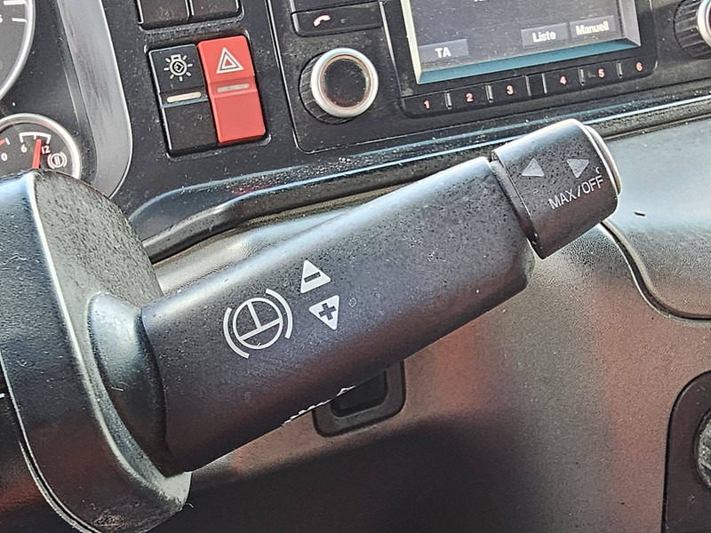 Container transporter/ Swap body truck MAN 26.440 TGX XXL 6X2-4 STEER AXLE: picture 14