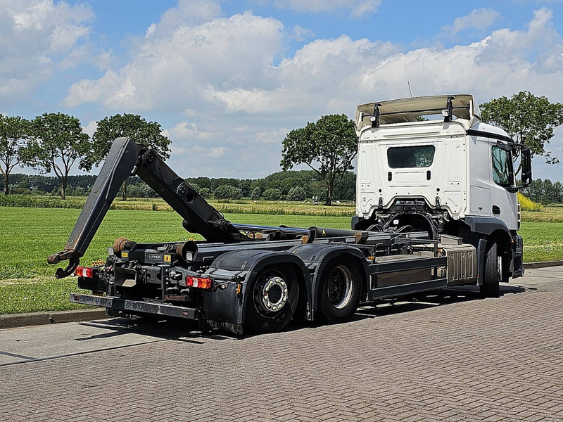Mercedes-Benz ACTROS 2543 6X2 STEERAXLE HOOK - Hook lift truck: picture 3 Mercedes-Benz ACTROS 2543 6X2 STEERAXLE HOOK - Hook lift truck: picture 3