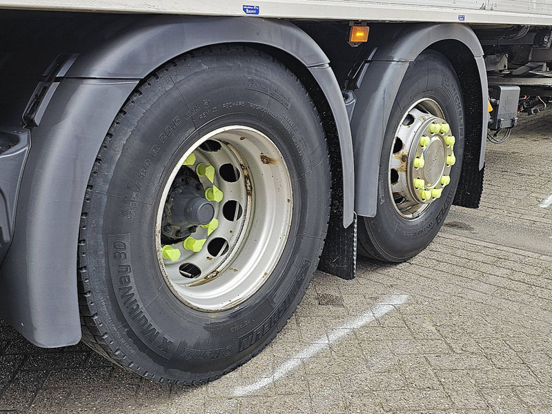 Refrigerator truck Scania G450: picture 17 Refrigerator truck Scania G450: picture 17