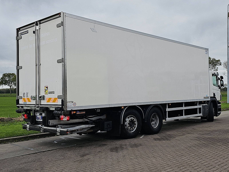 Scania P320 6X2*4 LAMBERET LIFT - Refrigerator truck: picture 3 Scania P320 6X2*4 LAMBERET LIFT - Refrigerator truck: picture 3