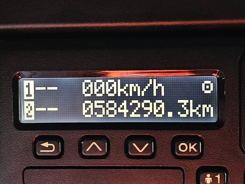 Container transporter/ Swap body truck Scania R410 6X2*4 RET. CNG GAS: picture 9 Container transporter/ Swap body truck Scania R410 6X2*4 RET. CNG GAS: picture 9