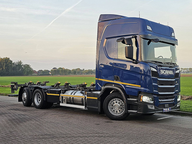 Scania R410 6X2*4 RET. LNG GAS - Container transporter/ Swap body truck: picture 5 Scania R410 6X2*4 RET. LNG GAS - Container transporter/ Swap body truck: picture 5