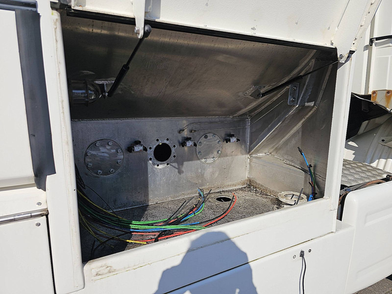 Tank truck Scania R480 6X4 WATER 18600 LTR: picture 15