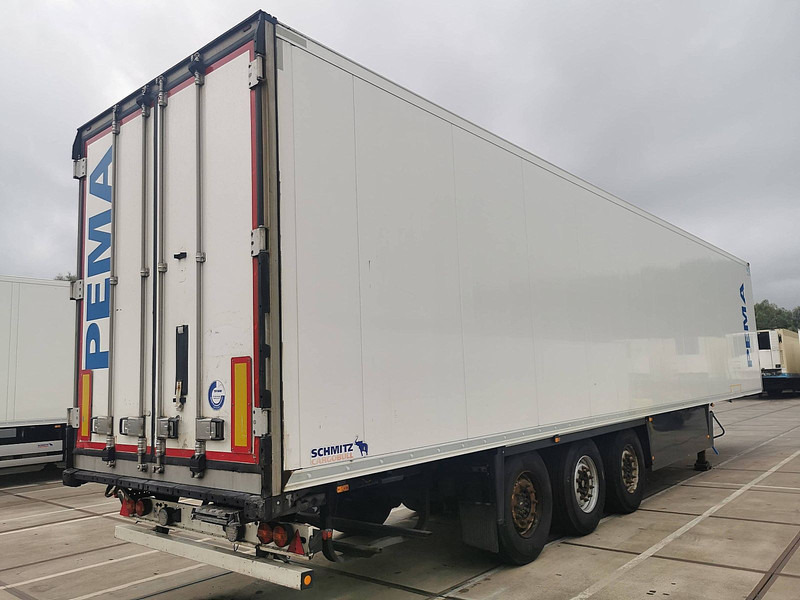 Schmitz Cargobull SKO 24 EURO MEATRAIL - Refrigerator semi-trailer: picture 2 Schmitz Cargobull SKO 24 EURO MEATRAIL - Refrigerator semi-trailer: picture 2