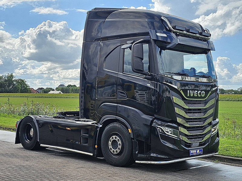 Iveco S-WAY AS440S51 2x tank,frigo - Tractor unit: picture 5 Iveco S-WAY AS440S51 2x tank,frigo - Tractor unit: picture 5