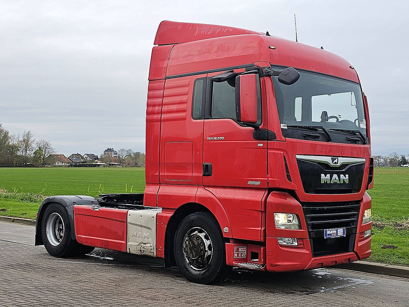 MAN 18.500 TGX XLX SKIRTS RETARDER - Tractor unit: picture 5 MAN 18.500 TGX XLX SKIRTS RETARDER - Tractor unit: picture 5