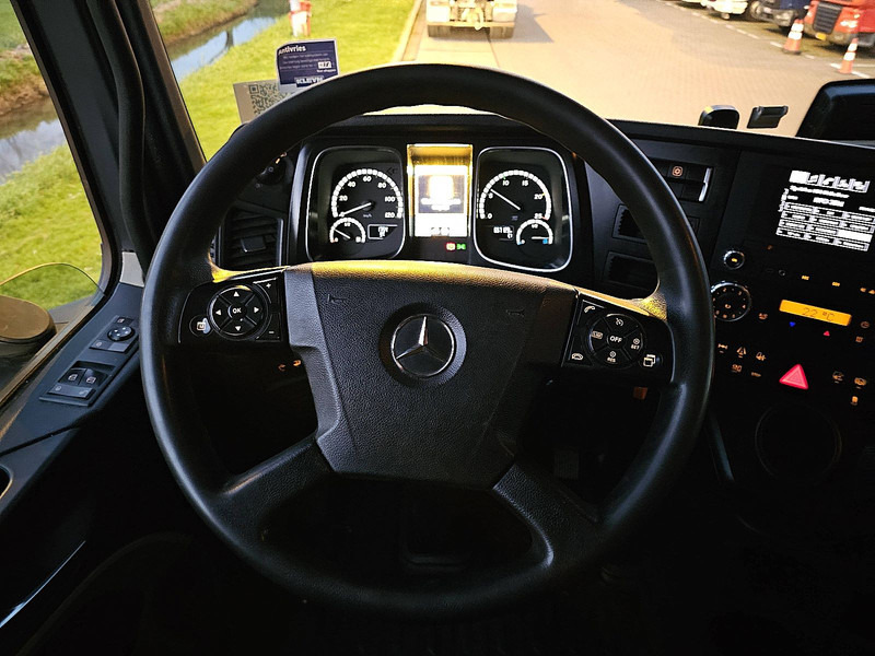 Tractor unit Mercedes-Benz ACTROS 1845 LS: picture 11