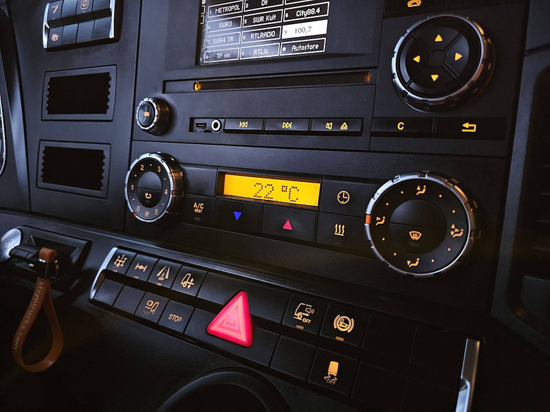 Tractor unit Mercedes-Benz ACTROS 1845 LS: picture 13