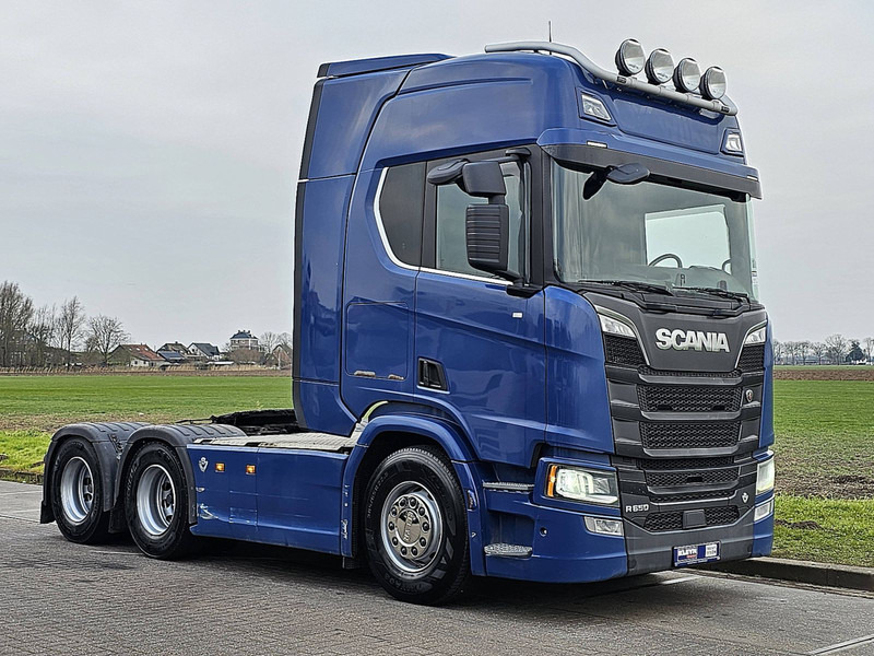 Scania R650 6X4 RETARDER LED - Tractor unit: picture 5 Scania R650 6X4 RETARDER LED - Tractor unit: picture 5