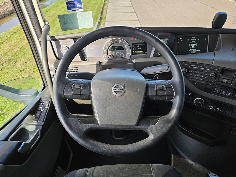 Tractor unit Volvo FH 500 6X2 STEER PTO+HYDR.: picture 14