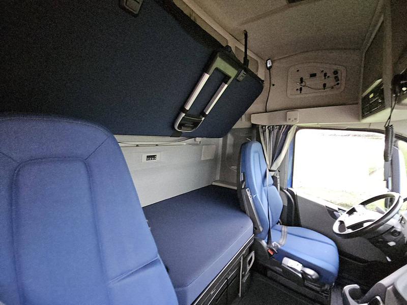 Tractor unit Volvo FH 500: picture 16