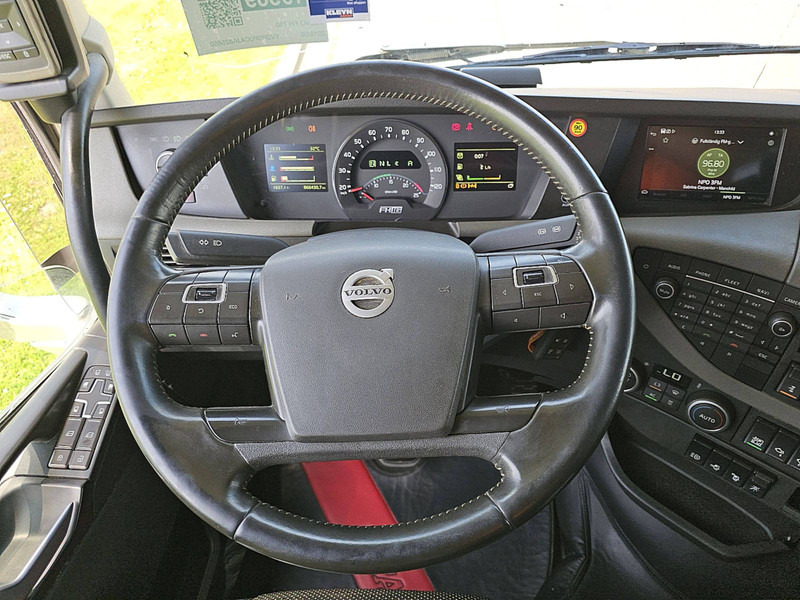 Volvo FH 750 6X2 9T FA WB 430 on lease Volvo FH 750 6X2 9T FA WB 430: picture 13