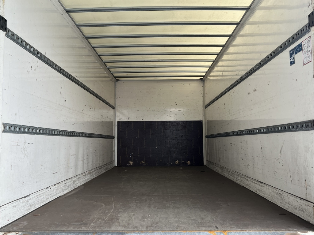 MAN TGL 8.180 Klimaaut. 6,05m LBW AHK Orig. 198'km - Box van: picture 5 MAN TGL 8.180 Klimaaut. 6,05m LBW AHK Orig. 198'km - Box van: picture 5