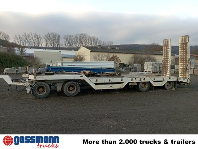 AT 400, Verbr. auf 3m, Radmulden, hydr. Rampen - Low loader trailer: picture 2 AT 400, Verbr. auf 3m, Radmulden, hydr. Rampen - Low loader trailer: picture 2