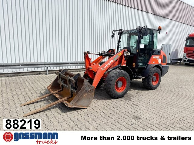 Kubota R065 4x4, Palettengabel, ca. 1.733 Betr.-Std. - Construction machinery: picture 1 Kubota R065 4x4, Palettengabel, ca. 1.733 Betr.-Std. - Construction machinery: picture 1