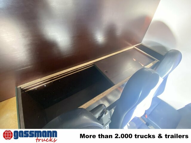 Iveco Daily 35S12 2,3 HPI 4x2, 8 Sitzplätze - Combi van: picture 4 Iveco Daily 35S12 2,3 HPI 4x2, 8 Sitzplätze - Combi van: picture 4