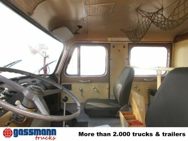 MAN 450 HALF TRO-TLF 16 - Ambulance: picture 3 MAN 450 HALF TRO-TLF 16 - Ambulance: picture 3