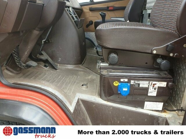 Mercedes-Benz 814 D TLF 8/6 4x2, DOKA, Feuerwehr - Fire truck: picture 2 Mercedes-Benz 814 D TLF 8/6 4x2, DOKA, Feuerwehr - Fire truck: picture 2