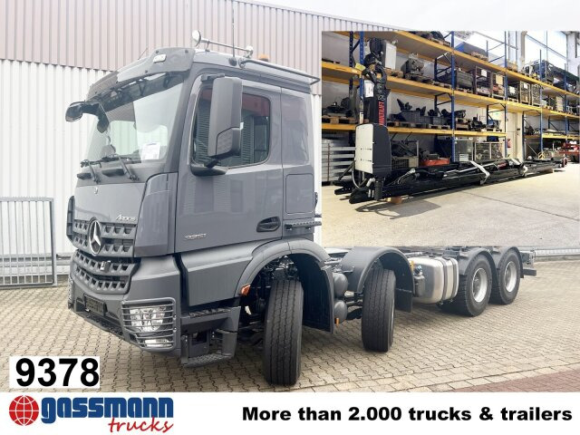 Mercedes-Benz Arocs 3251 L 8x4/4 - Hook lift truck: picture 1 Mercedes-Benz Arocs 3251 L 8x4/4 - Hook lift truck: picture 1