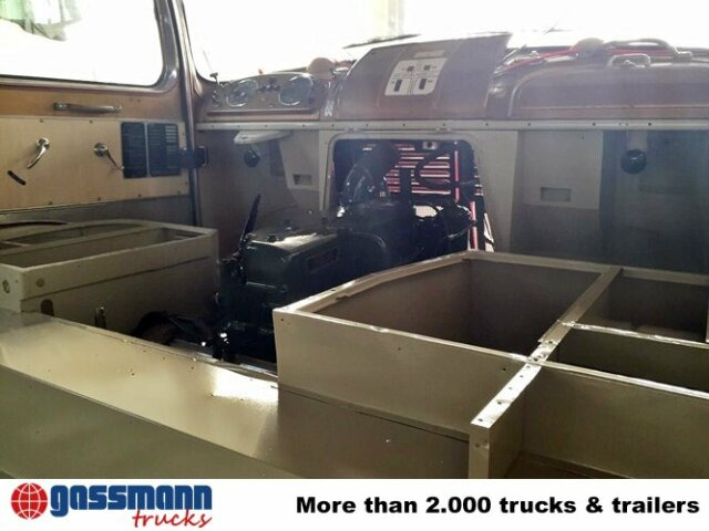 Autotransporter truck Mercedes-Benz LP710/32, Autotransporter: picture 12