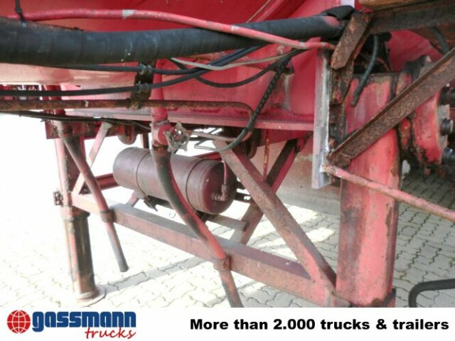 Schmitz Cargobull Stahltank - Tank semi-trailer: picture 3 Schmitz Cargobull Stahltank - Tank semi-trailer: picture 3
