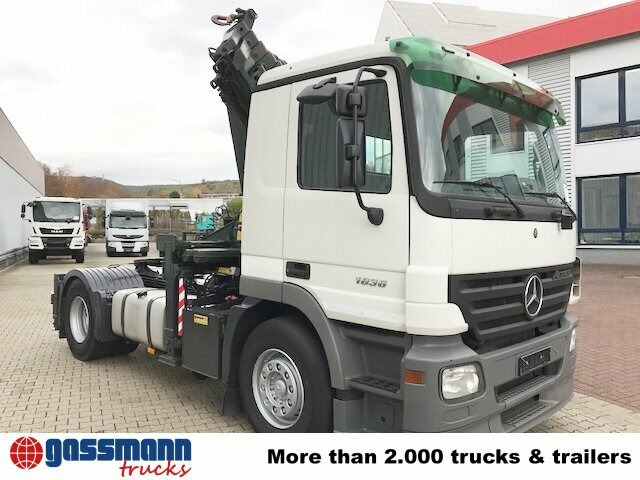 Tractor unit Mercedes-Benz Actros 1836 LS 4x2 mit Kran MKG HLK 330HP: picture 10