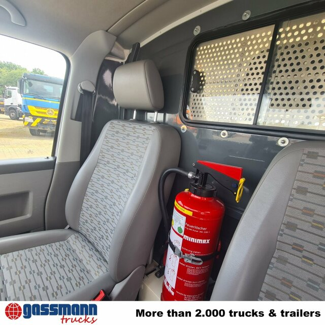 Volkswagen T5 2.0 TDI, Krankenwagen - Ambulance: picture 2 Volkswagen T5 2.0 TDI, Krankenwagen - Ambulance: picture 2