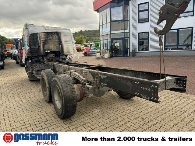 Tipper Volvo FM 380 6x4 R mit Brandschaden: picture 15