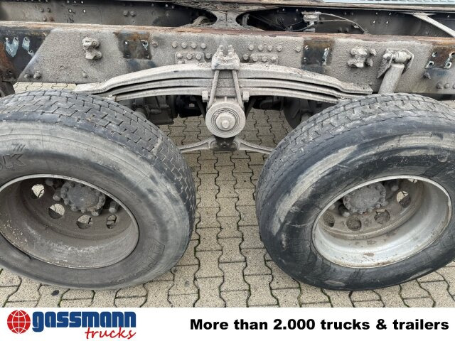 Tipper Volvo FM 380 6x4 R mit Brandschaden: picture 12