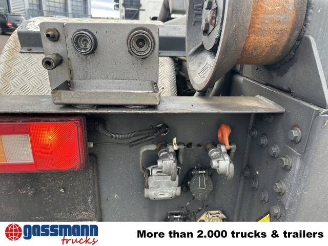 Hook lift truck Volvo FM 400/6x4 R, VDL S-21-6200 4.50 bis 7.00m: picture 15